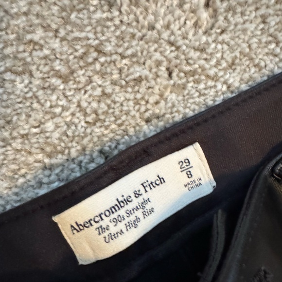 Abercrombie & Fitch, black faux, leather, 90s straight ultra high rise, sz 8 - Picture 3 of 4